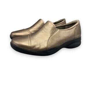 Clarks in Motion Womens Shoes Size 10 M Pewter Leather 67784 Slip On Walking